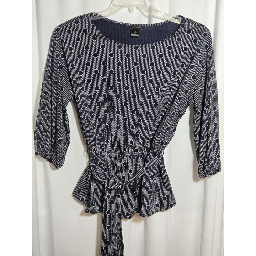 Anne Klein Factory Navy Polka Dot Peplum Top M Tie Waist 3/4 Sleeve Work Wear